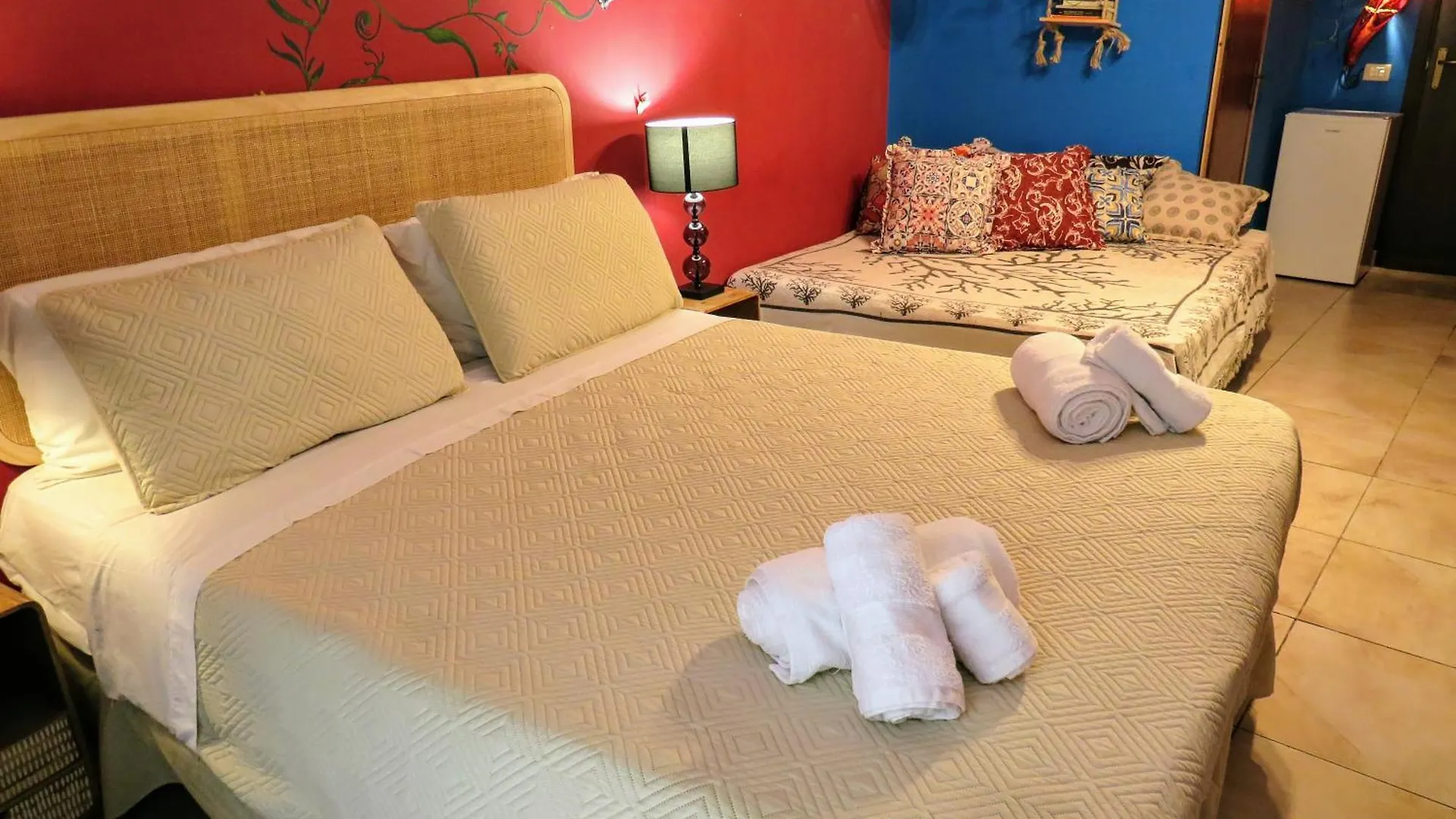 Alberto'S Apartment Παλέρμο Πανσιόν